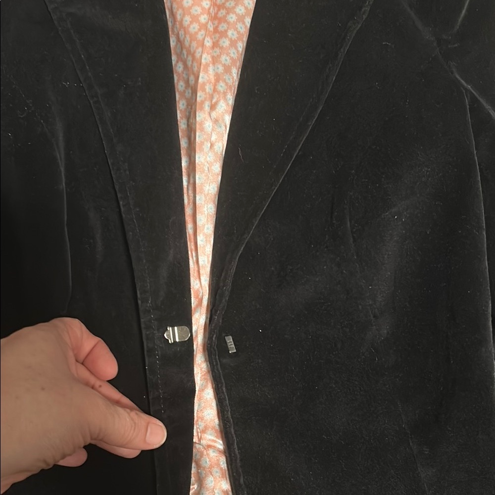 GAP Black Blazer with Notched Lapel and Tie Waist - Picture 4 of 9